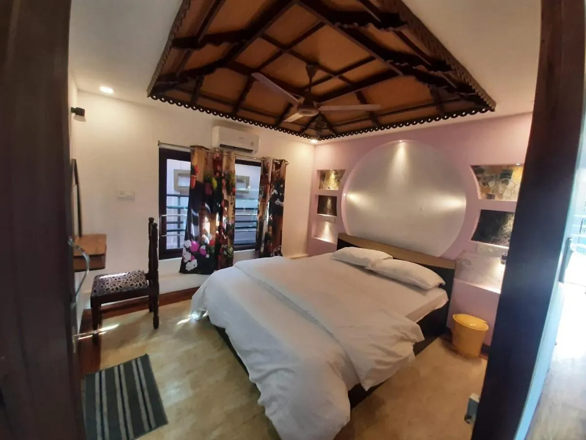 Kerala Boathouse Hotel Alappuzha Botel