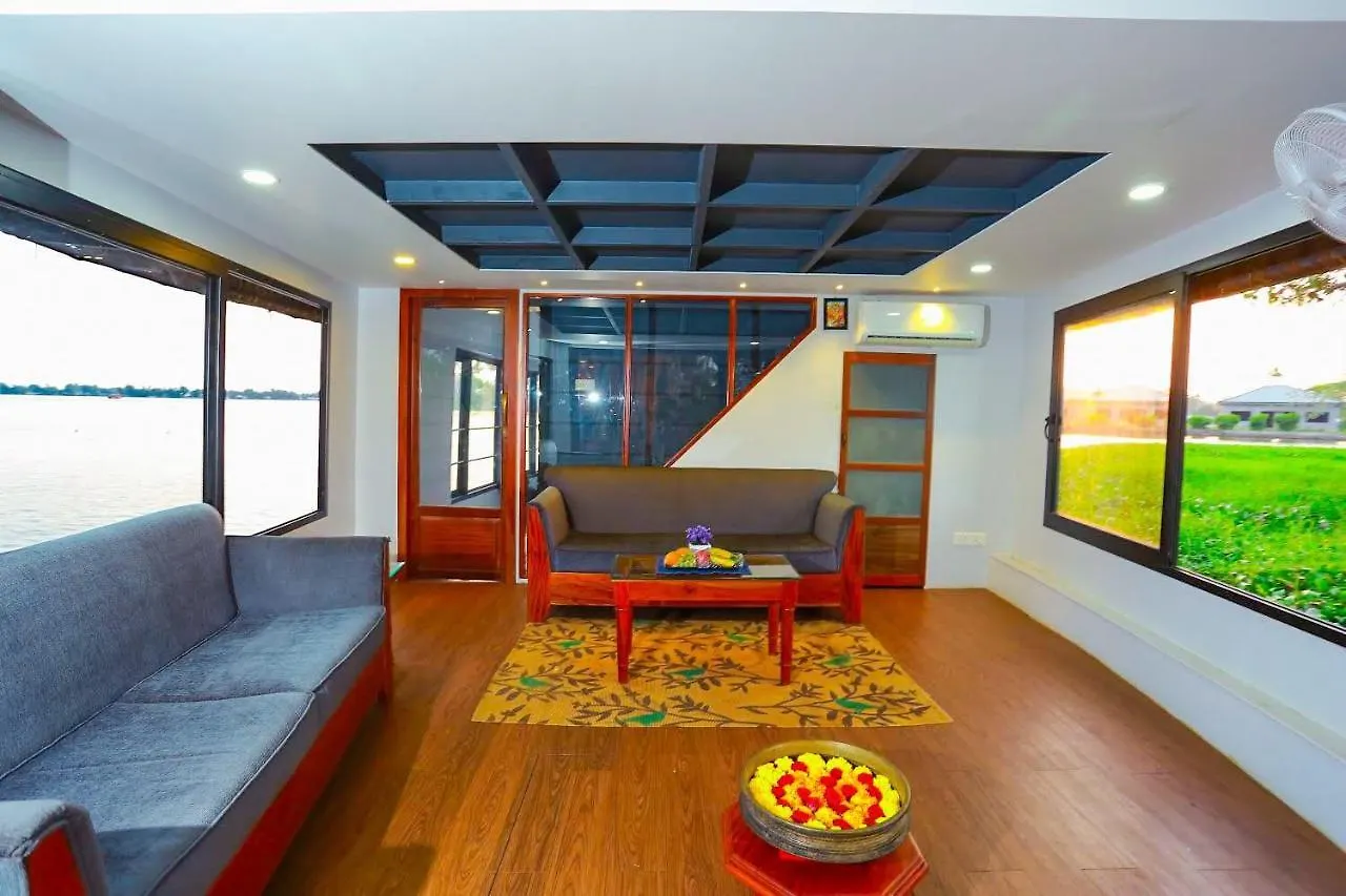 Kerala Boathouse Hotel Alappuzha